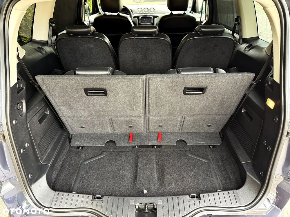 Ford S-Max - 39