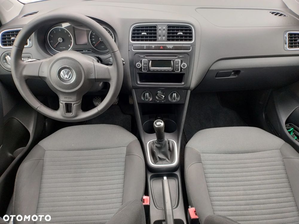 Volkswagen Polo 1.4 16V Comfortline - 32