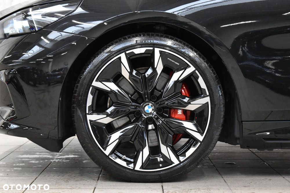 BMW i5 - 7