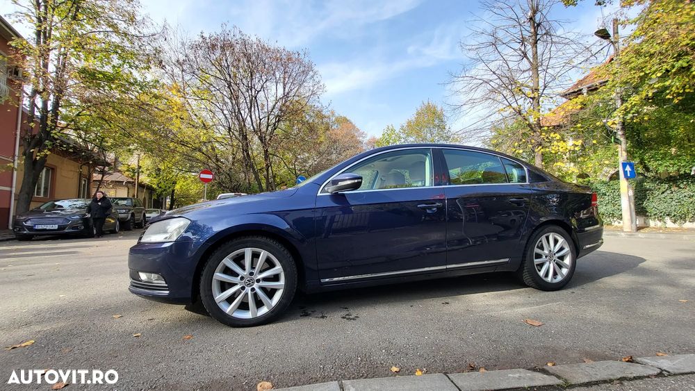 Volkswagen Passat 2.0 TDI DSG Highline - 3