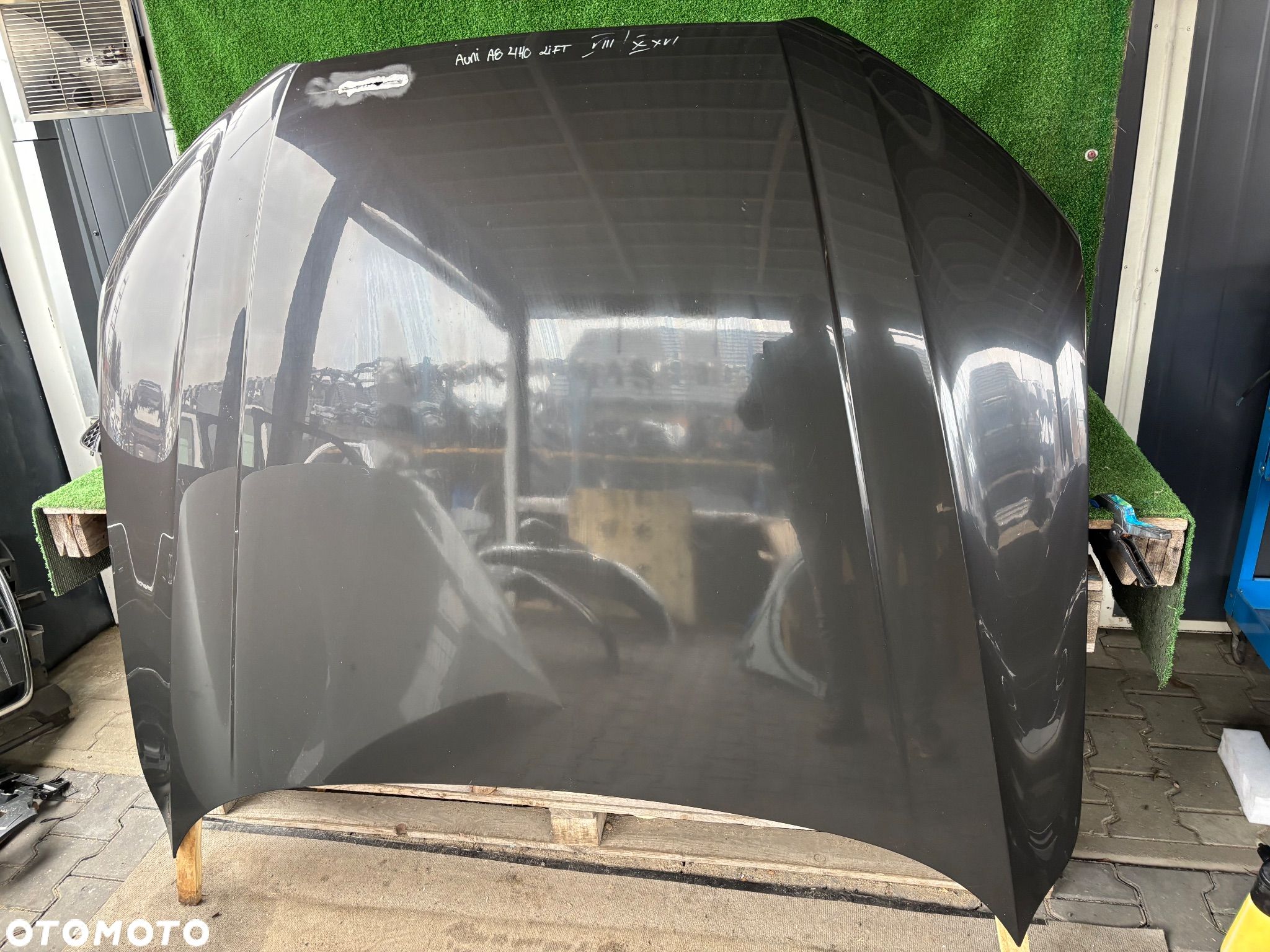 Audi A8 D4 4H0 lift 14-17 Maska silnika - 1