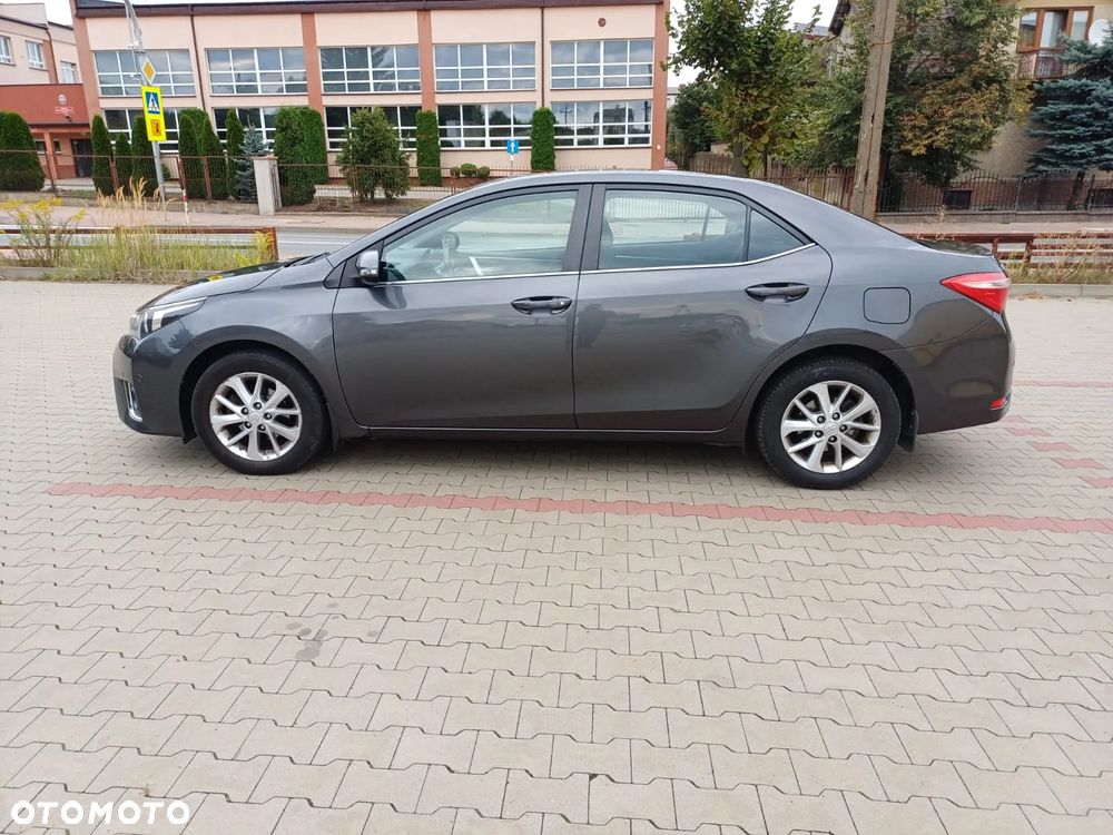 Toyota Corolla 1.6 Active - 12