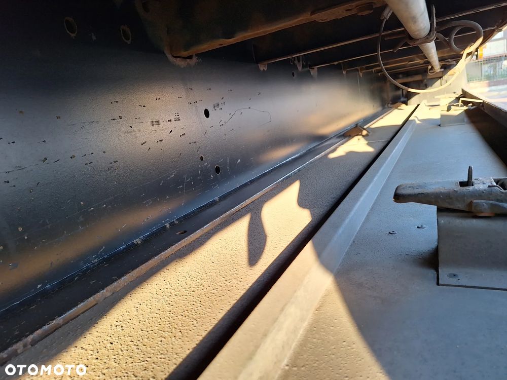 Kögel FIRANKA SAF INTRAX TARCZA OS PODNOSZONA PALECIARA - 6