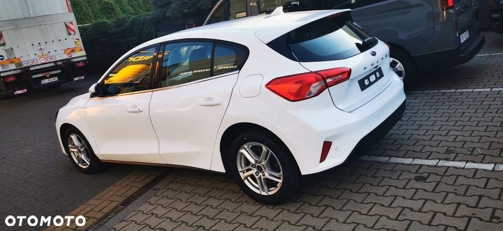 Ford Focus 1.0 EcoBoost Active Business - 19