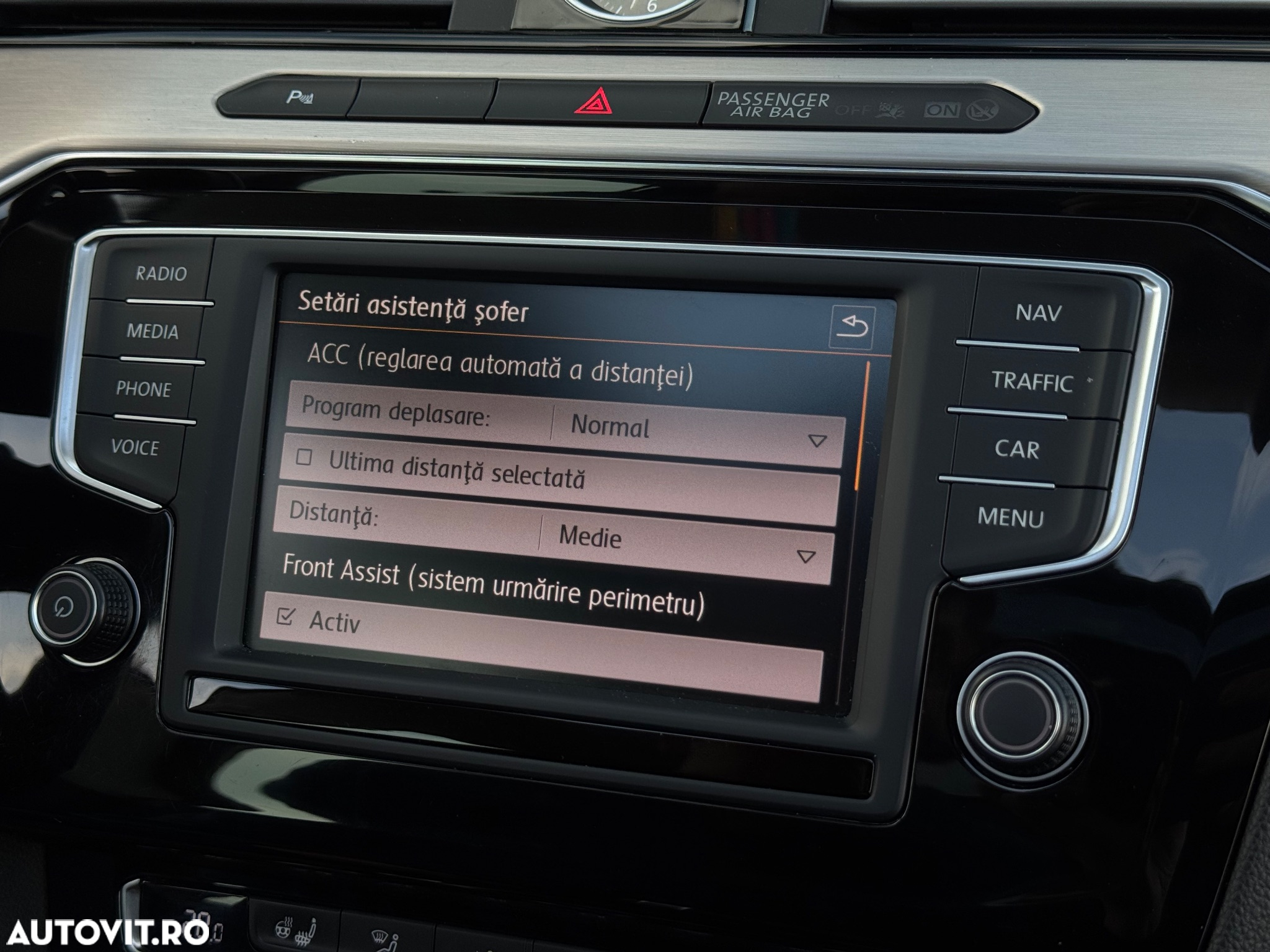 Volkswagen Passat Variant 2.0 TDI DSG 4Motion Highline - 22
