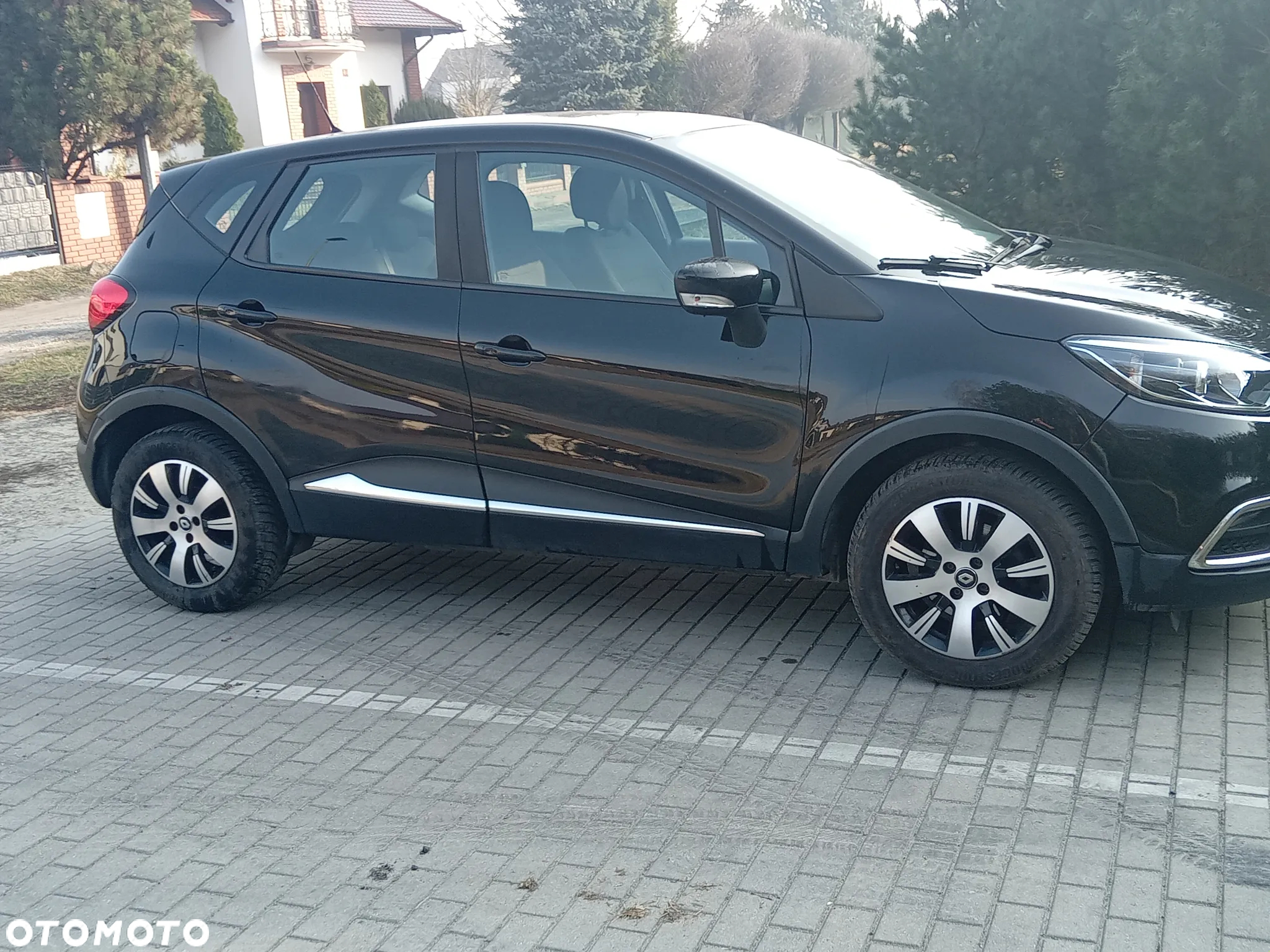 Renault Captur - 3