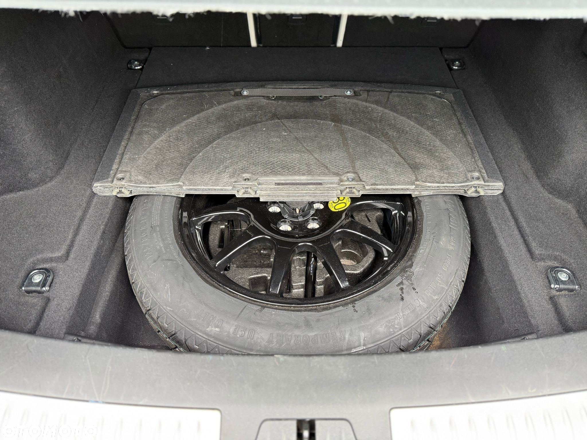 Land Rover Range Rover Velar 2.0 SD4 R-Dynamic SE - 14