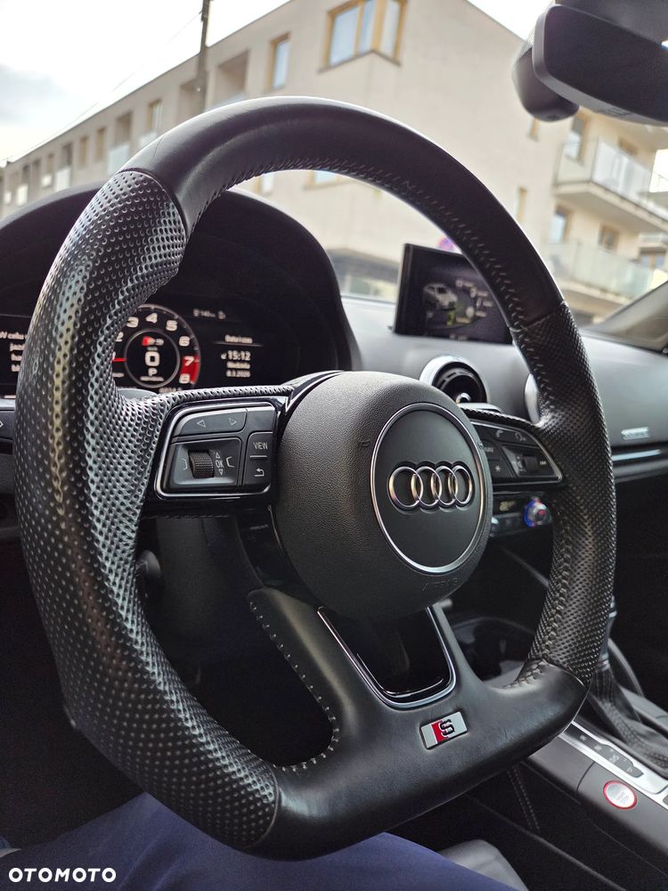 Audi S3 S tronic - 16