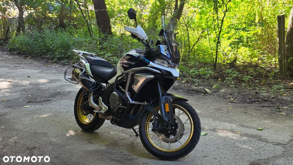 Cfmoto 700MT