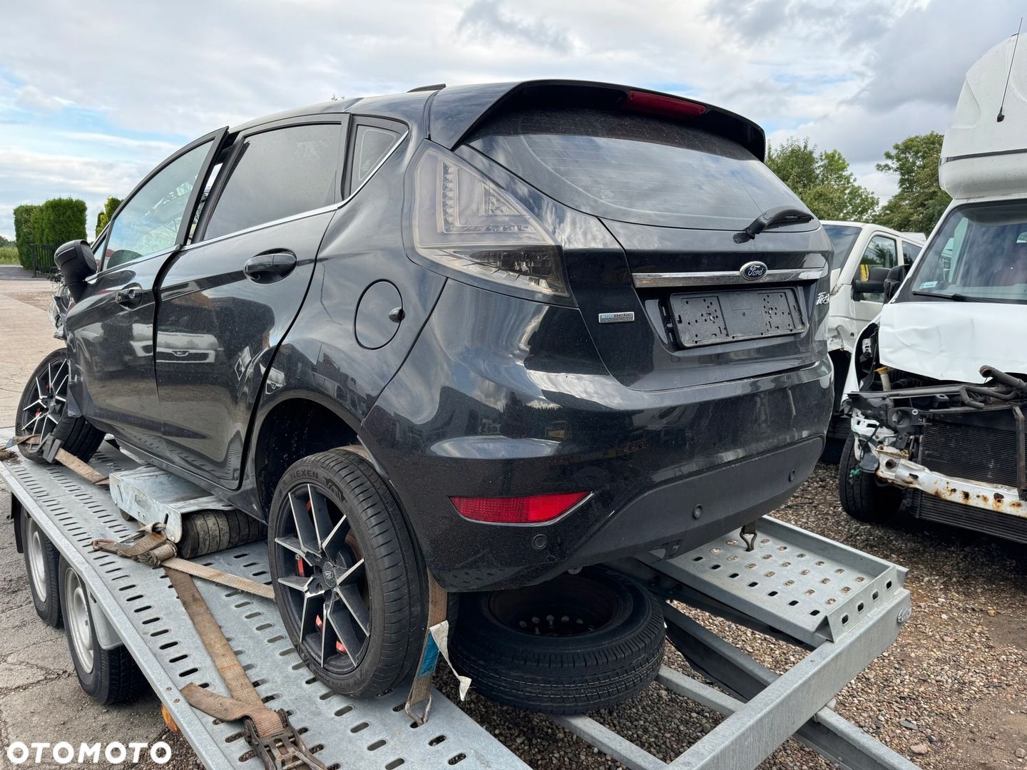 Ford Fiesta MK7 1,0 ECOBOOST tył kompletny klapa - 1