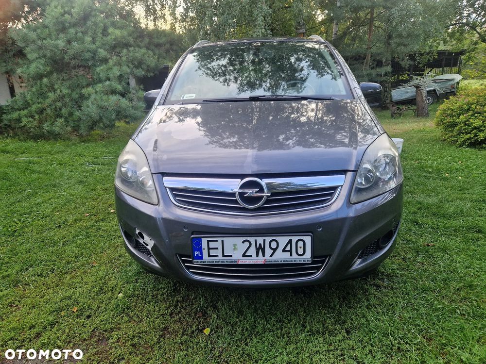 Opel Zafira - 2