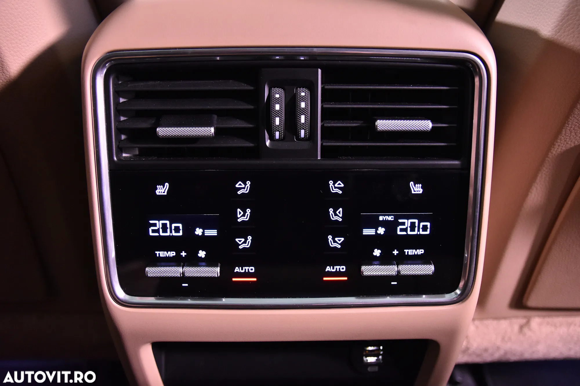 Porsche Cayenne - 23
