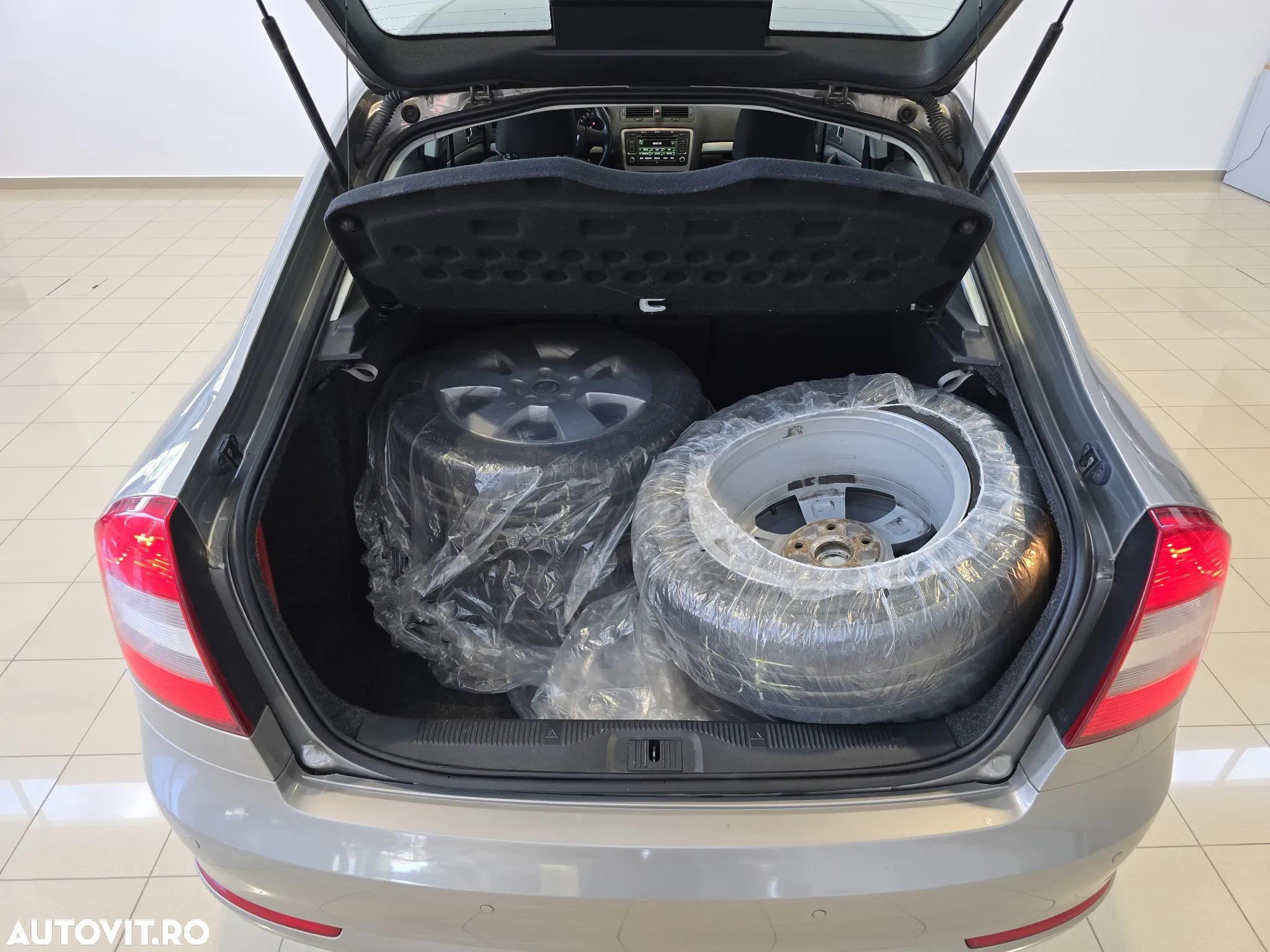 Skoda Octavia 1.4 TSI Bussiness - 4