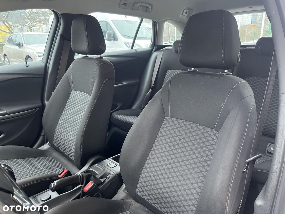 Opel Astra 1.6 CDTI Enjoy - 11