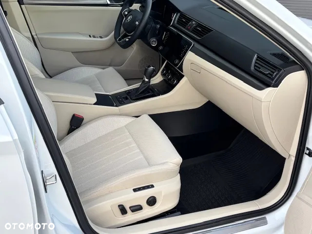 Skoda Superb 2.0 TDI SCR Style DSG - 14