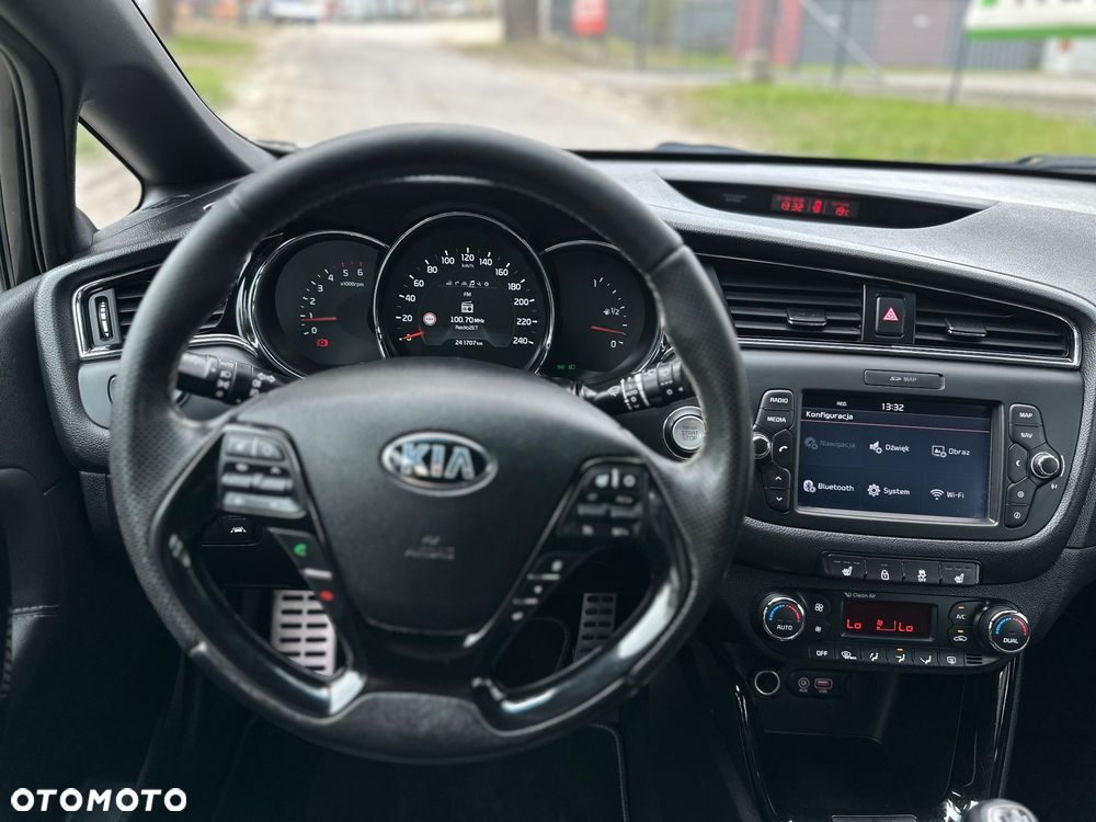 Kia Ceed 1.6 CRDi GT Line - 28