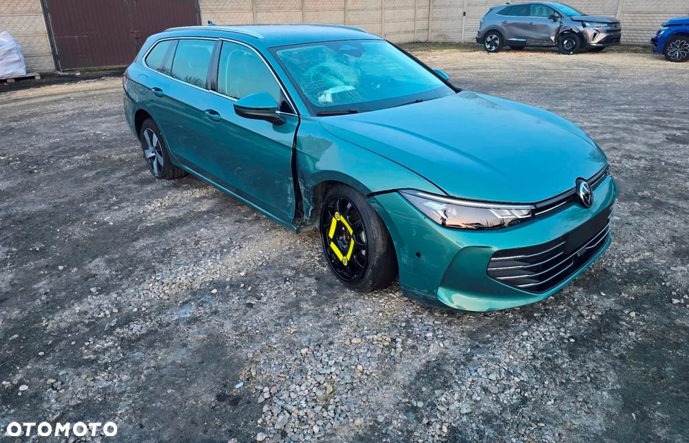 Volkswagen Passat 2.0 TDI EVO Essence DSG - 12