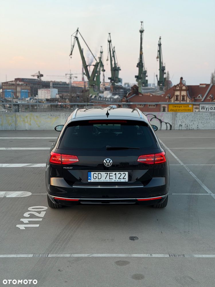 Volkswagen Passat - 17