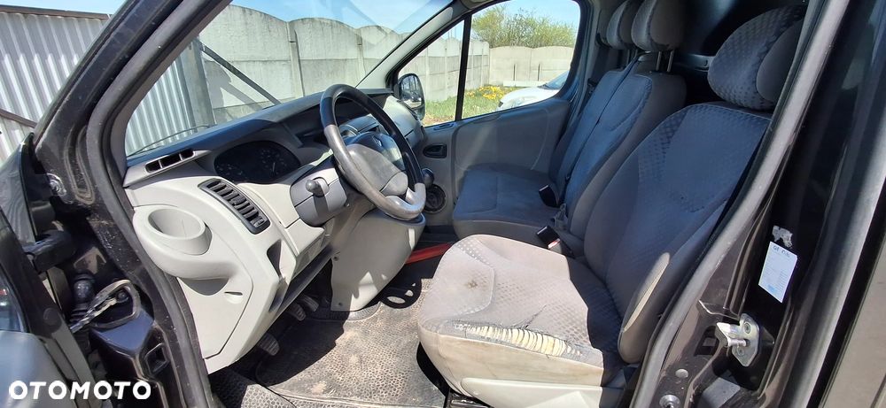Renault Trafic - 10