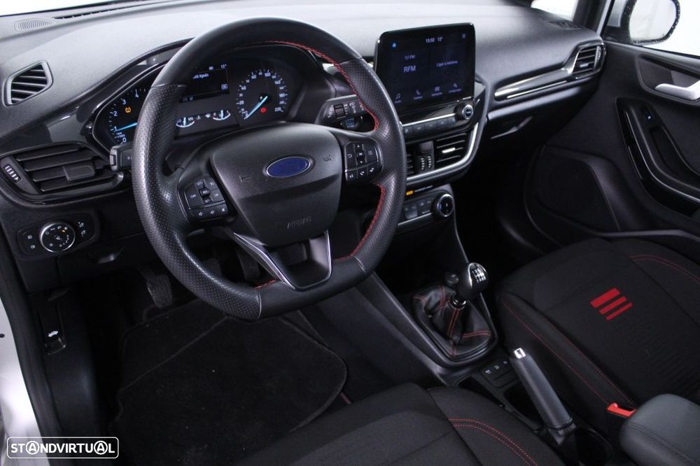 Ford Fiesta 1.0 EcoBoost ST-Line - 33