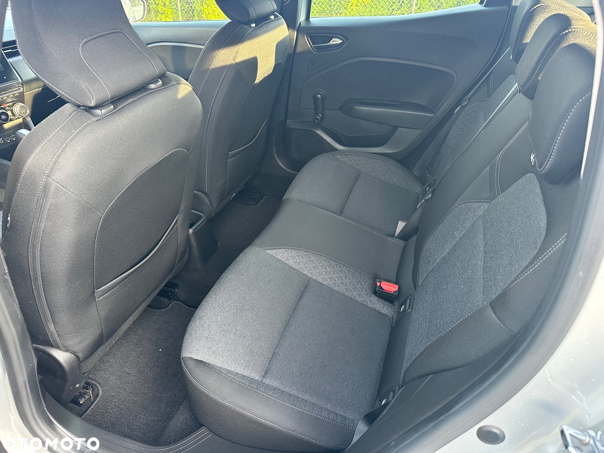 Renault Clio E-TECH Full Hybrid 145 TECHNO - 11
