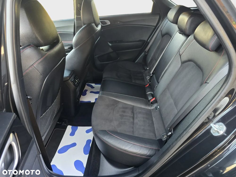 Kia ProCeed 1.6 T-GDI DCT7 OPF GT - 14