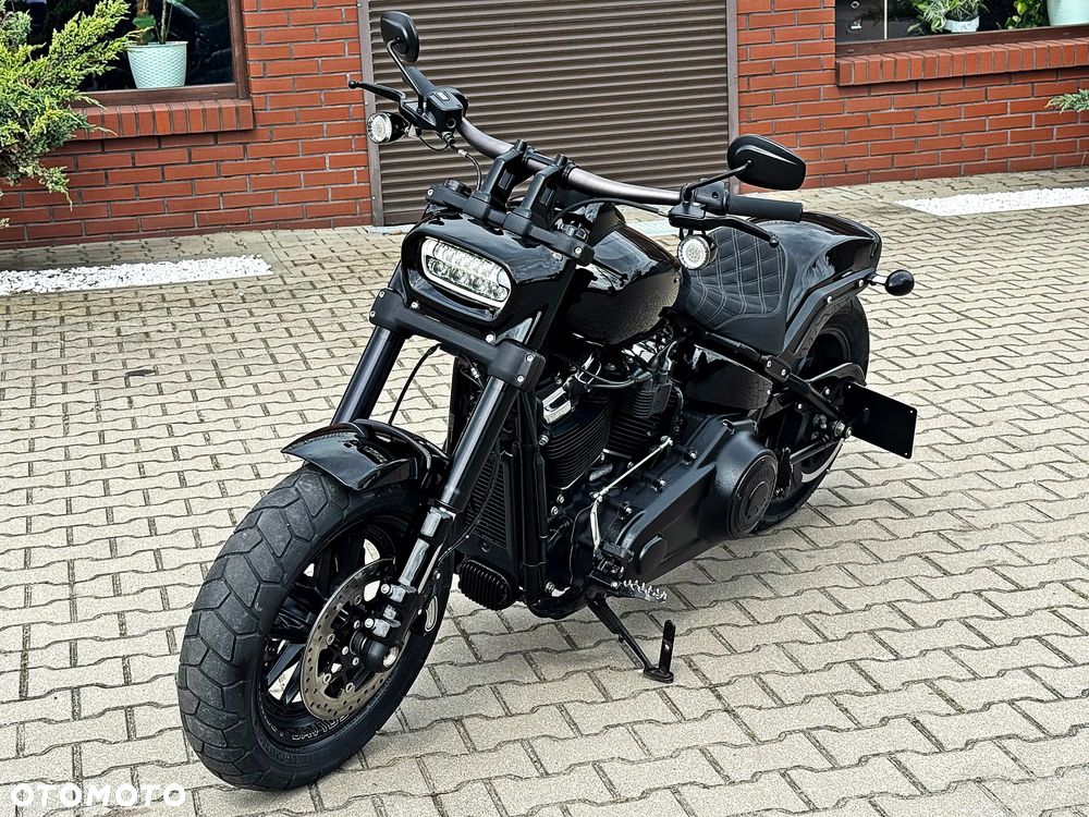 Harley-Davidson Softail Fat Bob - 24