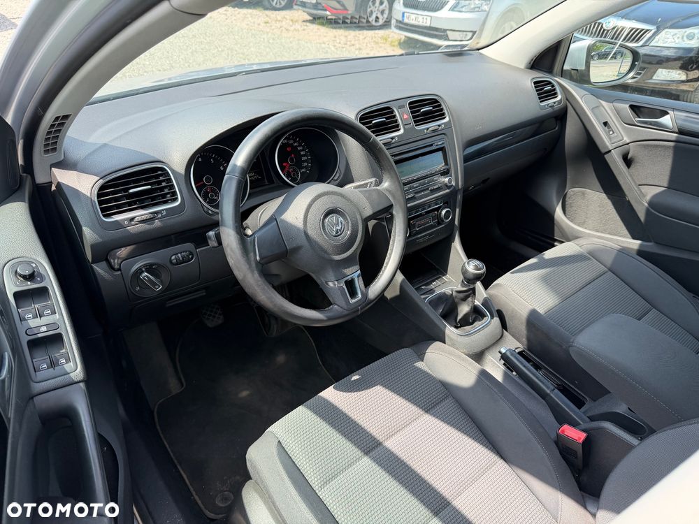 Volkswagen Golf 1.6 United - 34