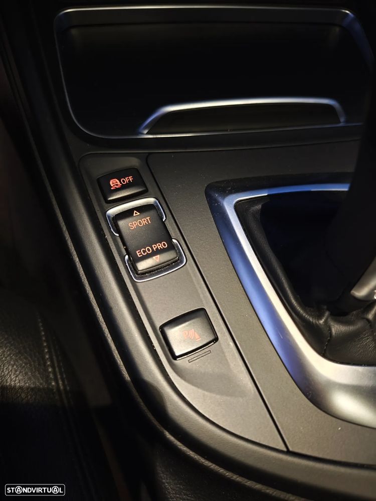 BMW 320 i Aut. M Sport - 6