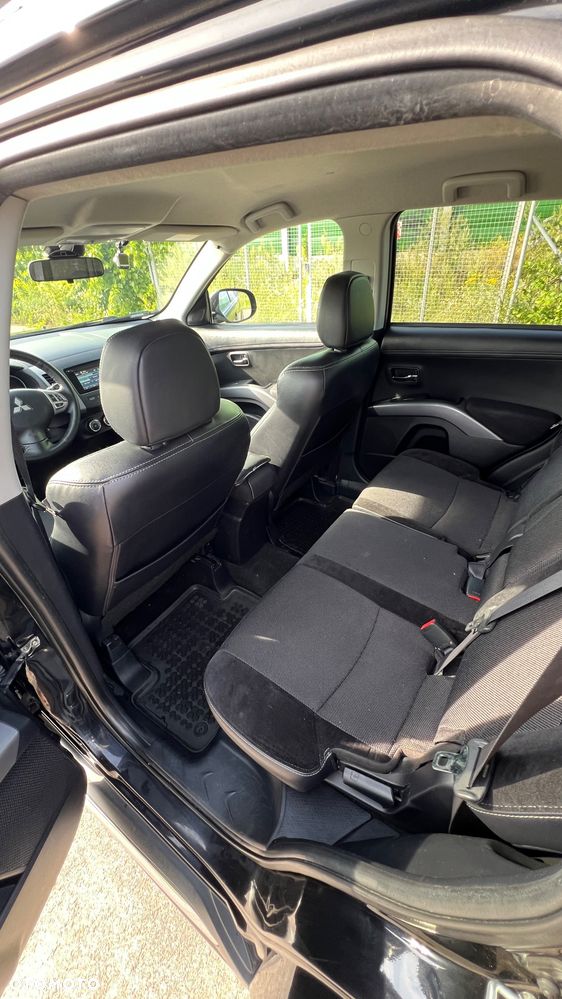 Mitsubishi Outlander 2.0 Invite 2WD EU5 - 17
