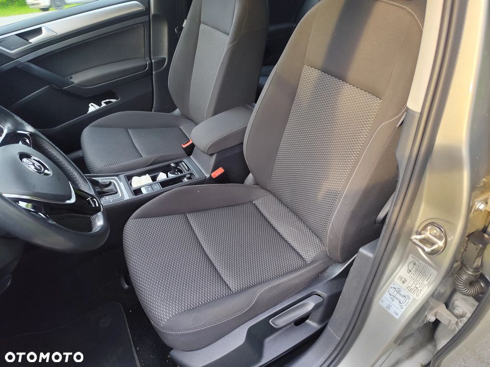 Volkswagen Golf Variant 1.6 TDI (BlueMotion Technology) DSG Comfortline - 17