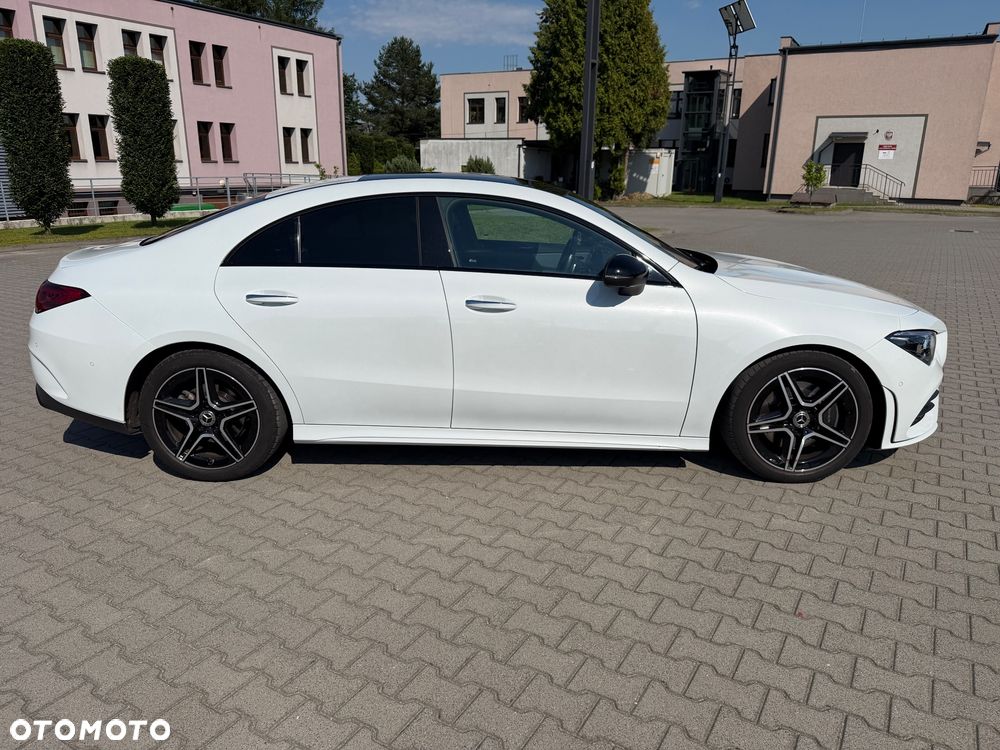 Mercedes-Benz CLA 200 4-Matic AMG Line 8G-DCT - 4