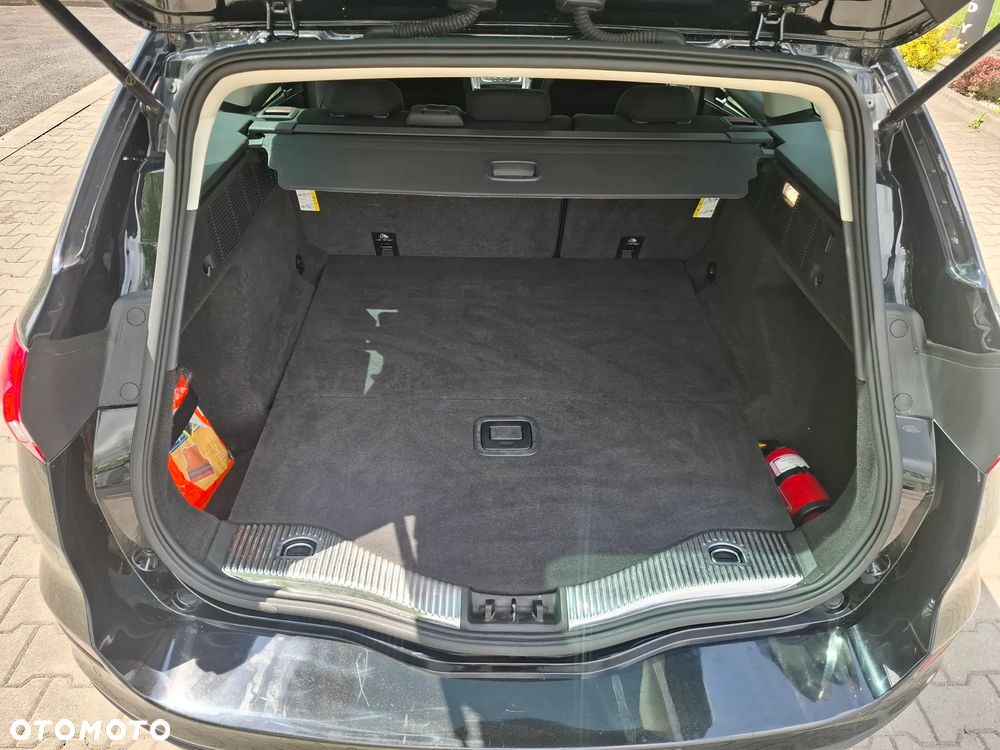 Ford Mondeo SW - 26