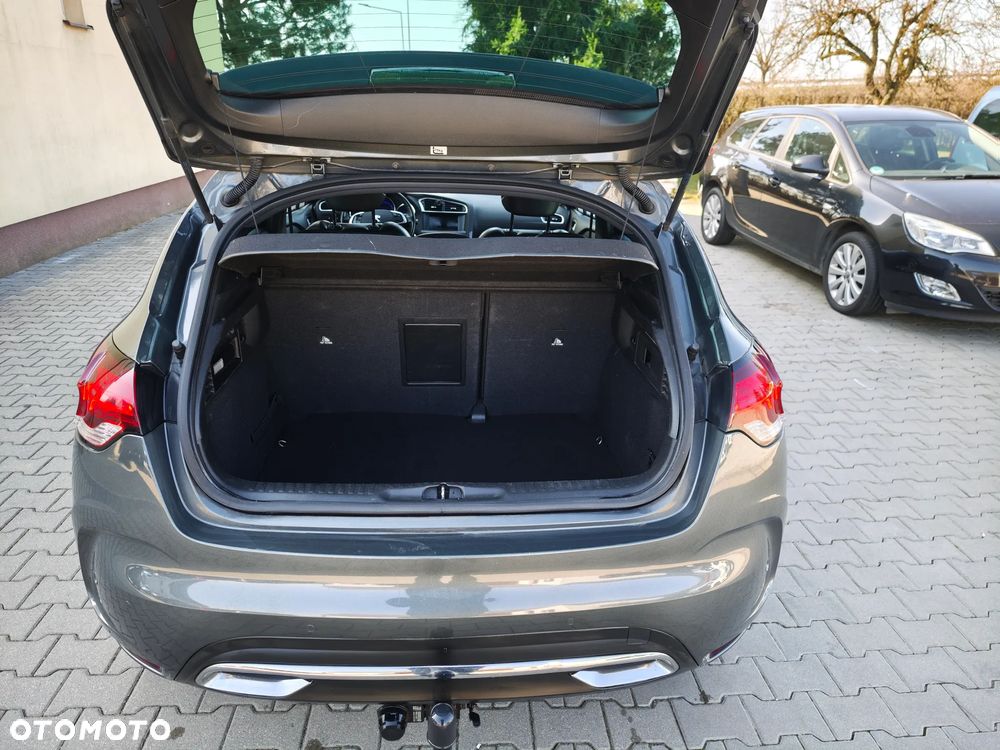 Citroën DS4 HDi 165 SoChic - 28