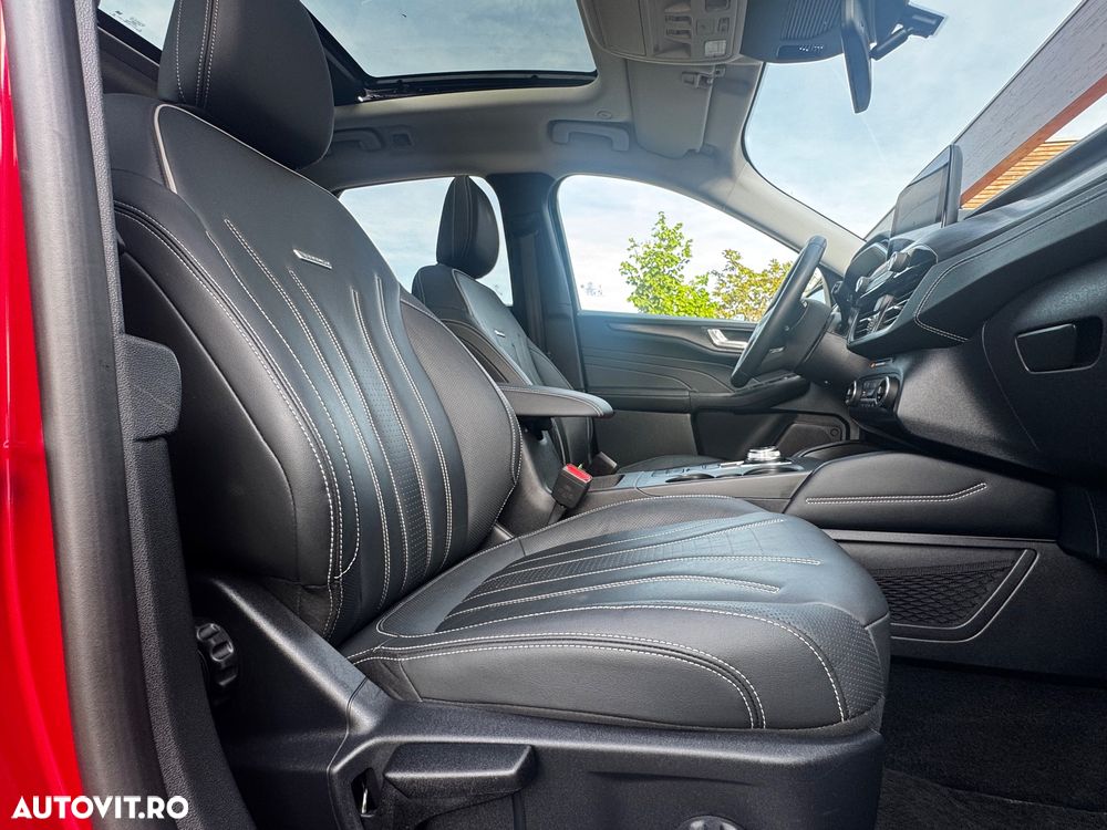 Ford Kuga - 27