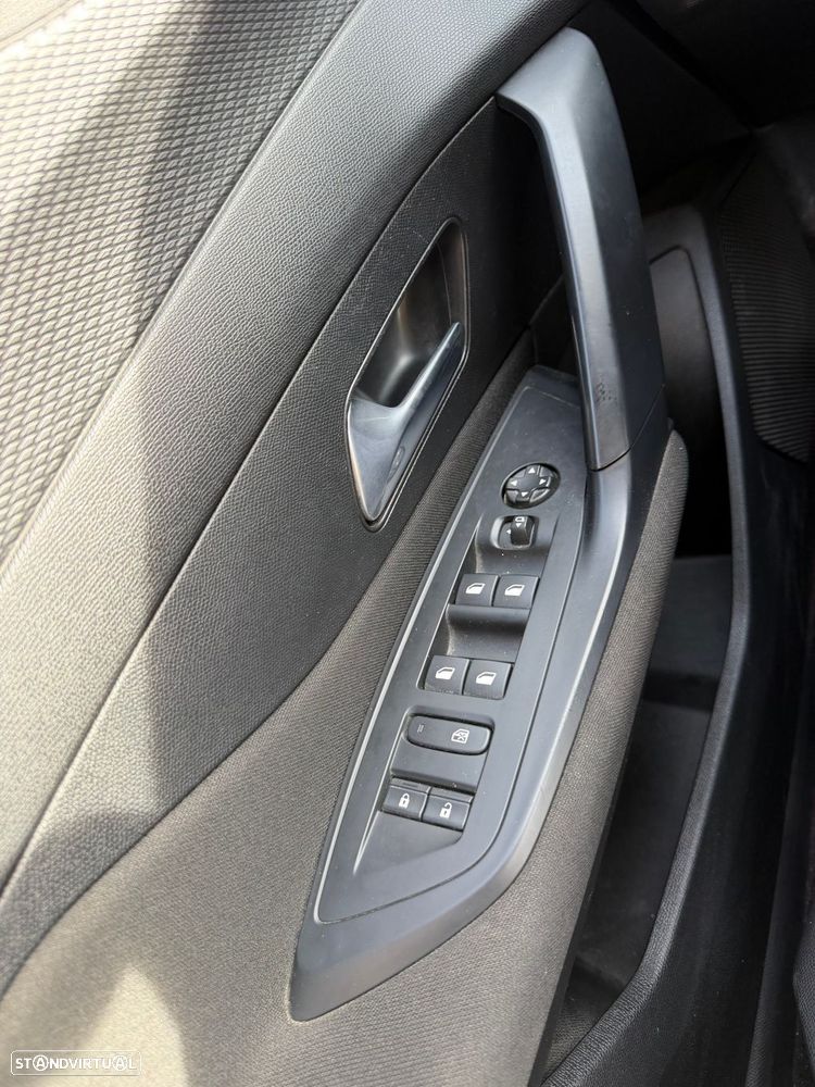 Peugeot 308 SW 1.2 PureTech Active Pack - 18