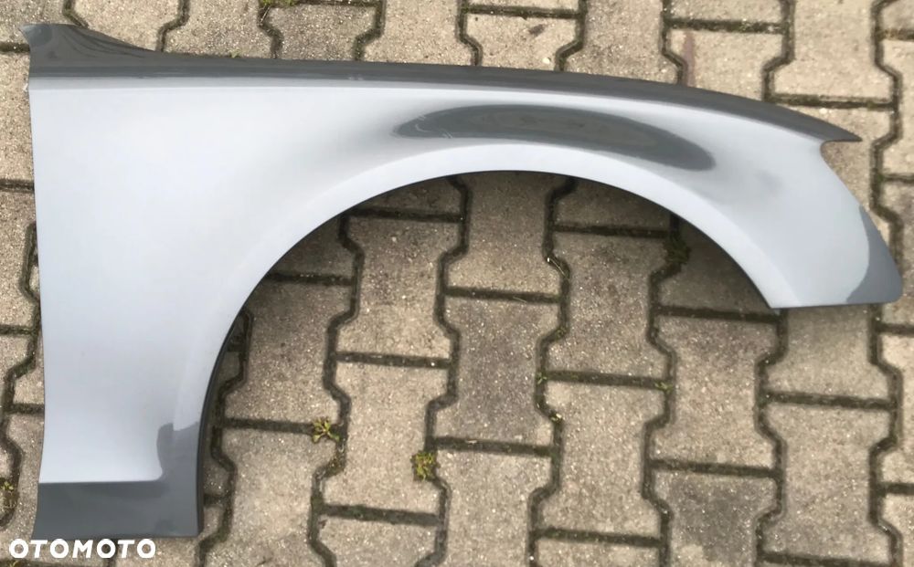 Audi A4 B8 8K Lift błotnik prawy LX7R - 1