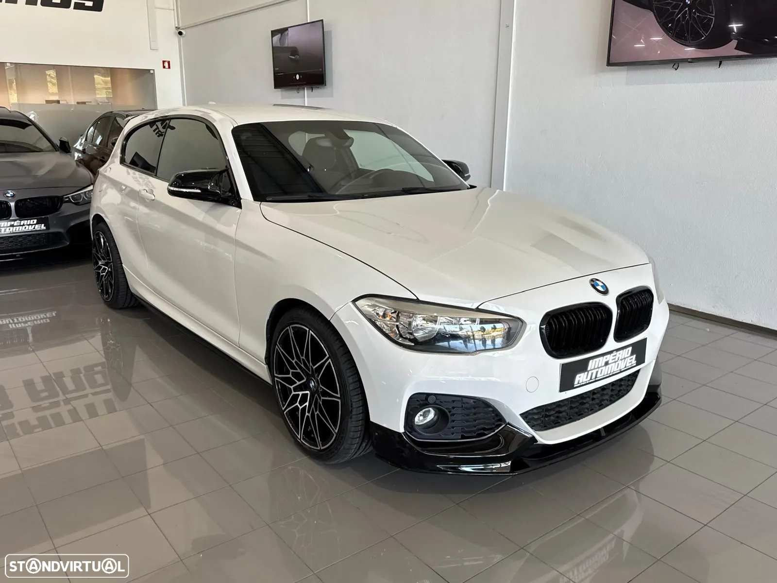 BMW 118 i Pack M - 3