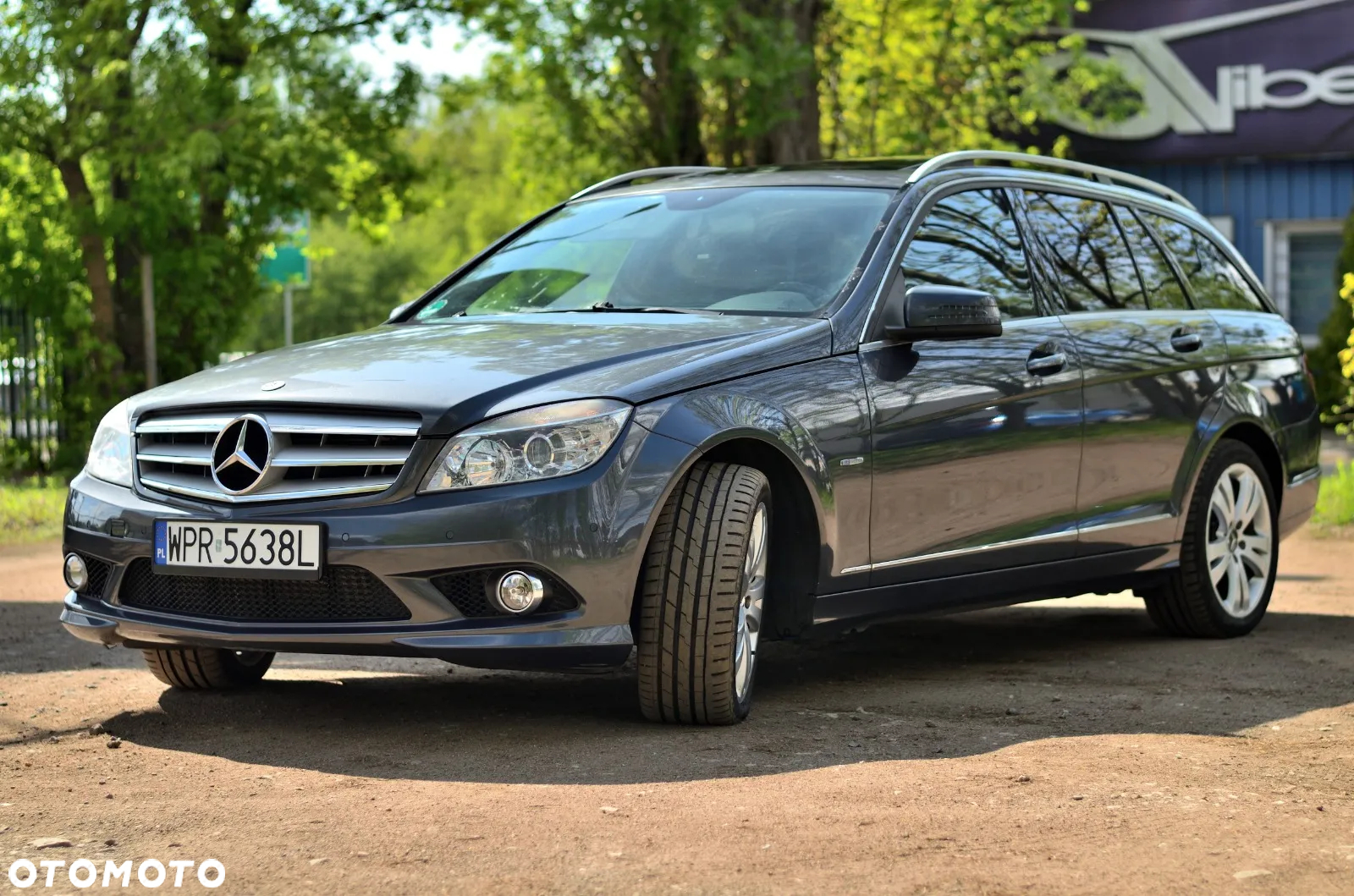 Mercedes-Benz Klasa C 200 T CGI BlueEFFICIENCY SPORT EDITION - 3
