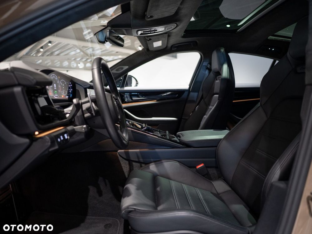 Porsche Panamera 2024