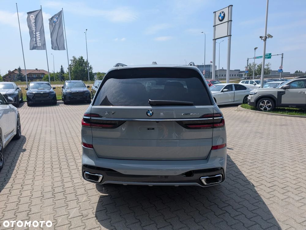BMW X7 - 6