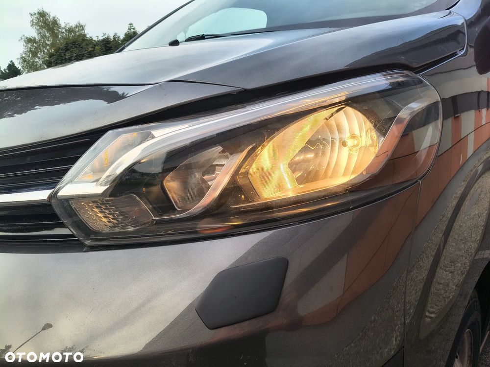 Toyota PROACE NOWY MODEL 1.5 D-4D (120KM) (L2H1) (EURO,6) KLIMA FULL OPCJA STAN IDEALNY NIE MA RDZY 100% BEZWYPADKOWY SERWIS A.S.O. DO KOŃCA ! ! ! - 27