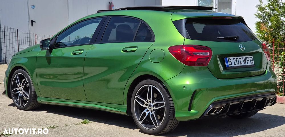 Mercedes-Benz A 250 7G-DCT AMG Line - 4