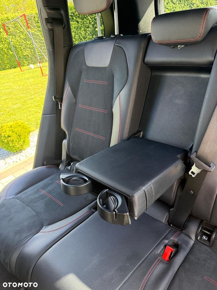 Mercedes-Benz GLB - 2
