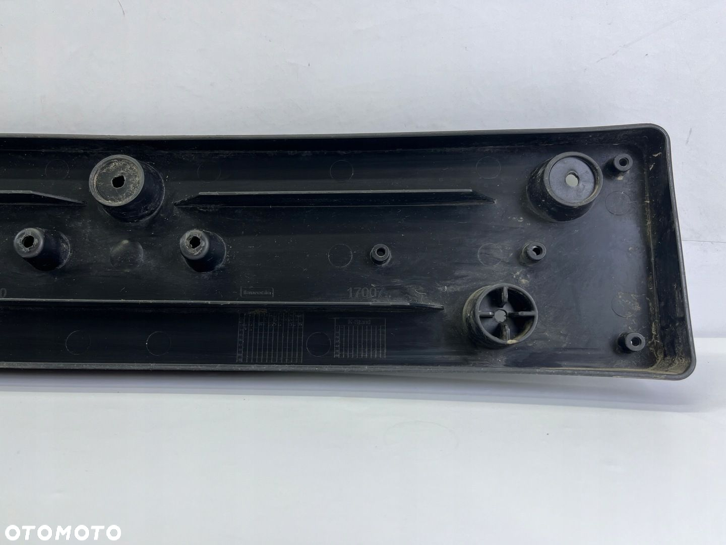 LISTWA PODKŁADKA POD TABLICĘ REJESTRACYJNĄ PRZÓD F34 GT OE 7295786 - 6