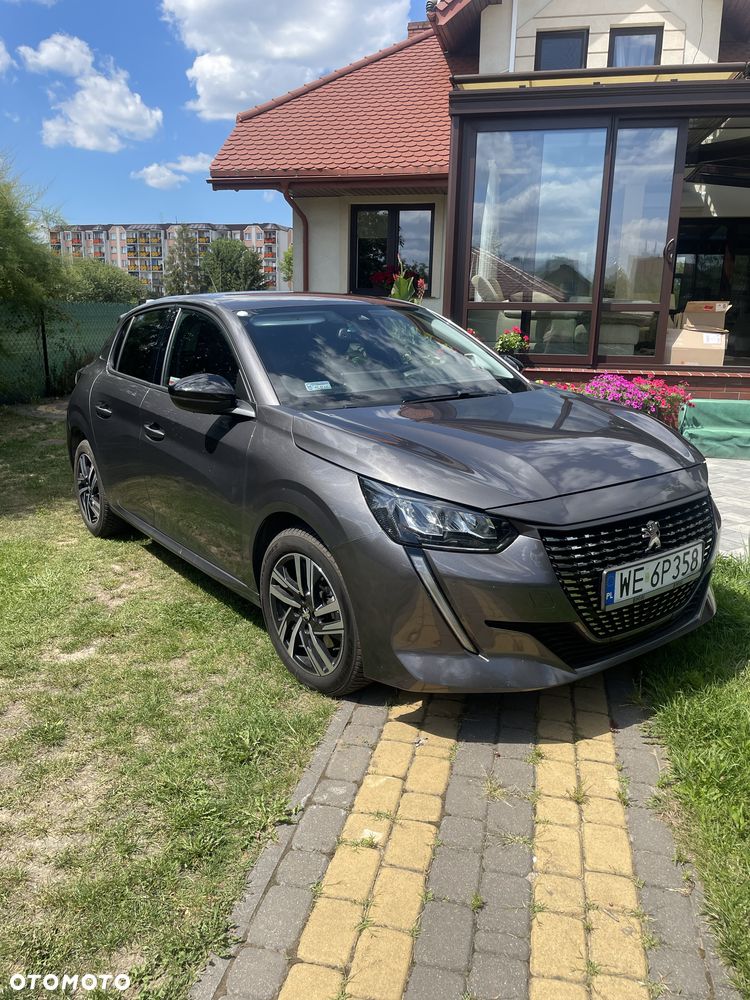 Peugeot 208 - 1