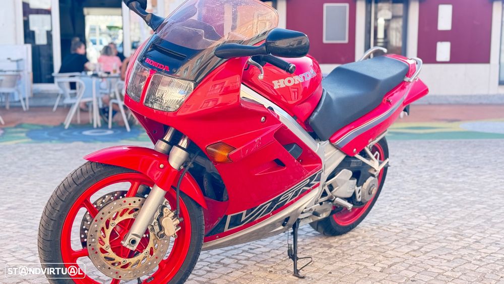 Honda VFR - 7