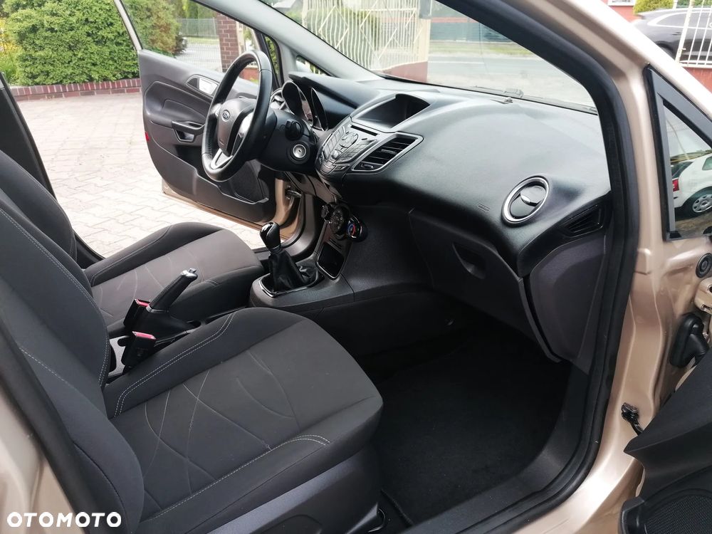 Ford Fiesta - 15