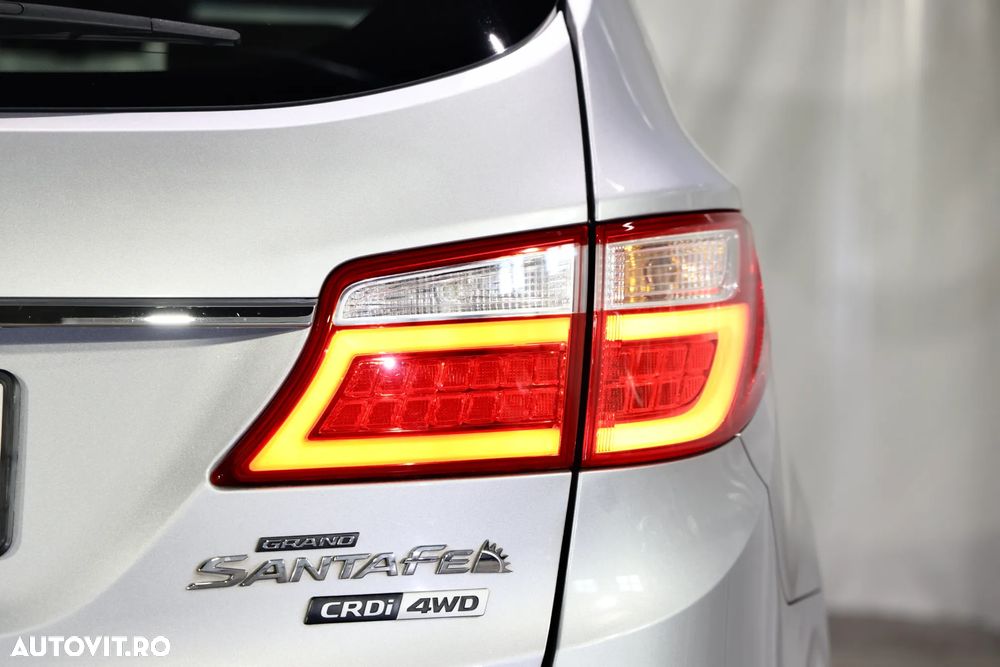 Hyundai Santa Fe 2.2 CRDi 4WD Automatik Premium - 37