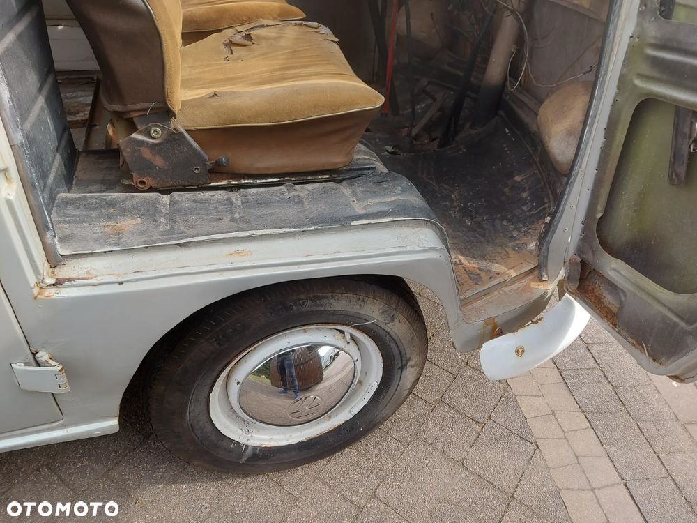 Volkswagen Transporter - 13